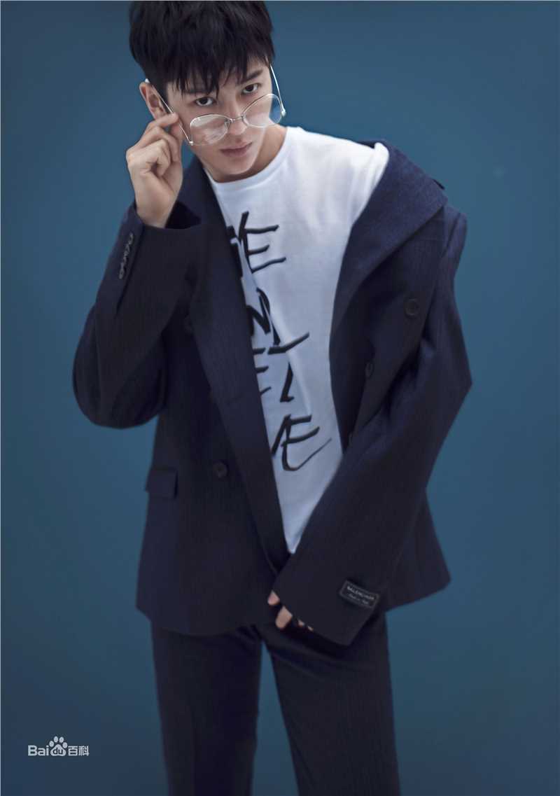 高清王嘉(Jevon Wang)在《红秀grazia》中的图集