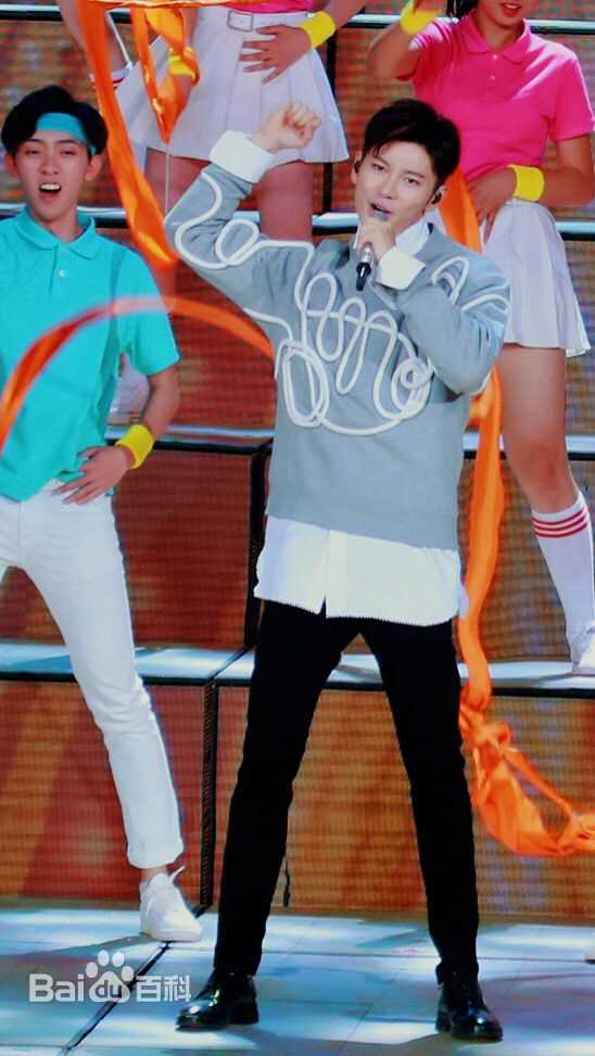 王嘉(Jevon Wang)五四优秀青年性感图片图集