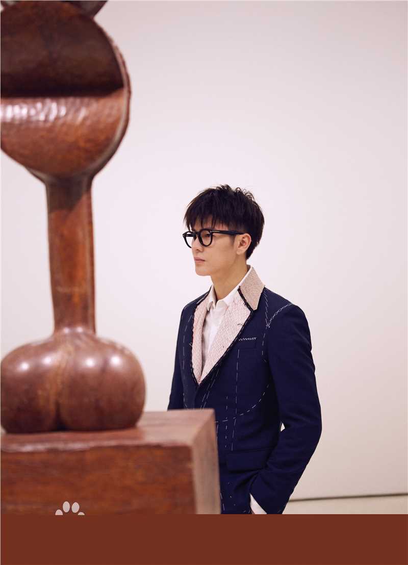 王嘉(Jevon Wang)周末画报前后照片