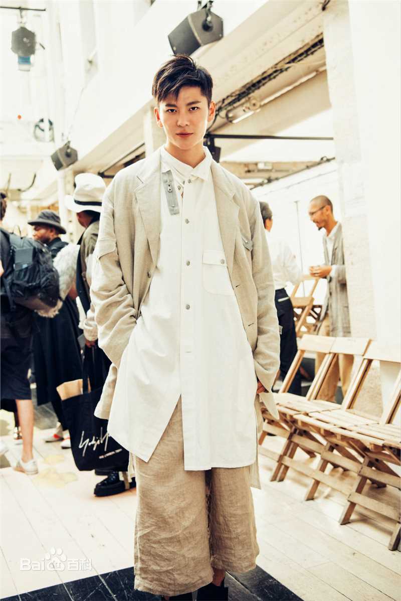 王嘉(Jevon Wang)时尚大秀图集壁纸壁纸