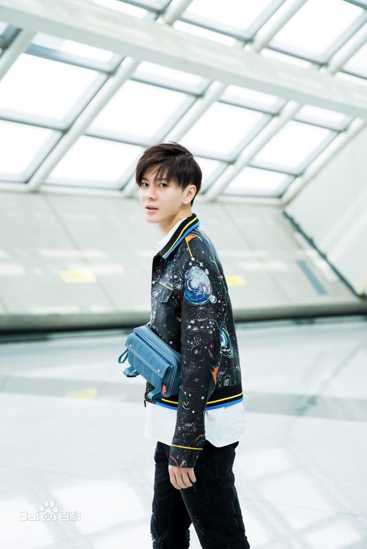 王嘉(Jevon Wang)最新图集壁纸