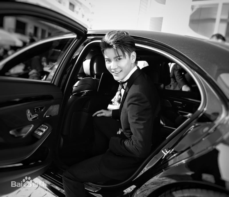 王嘉(Jevon Wang)最新图集壁纸