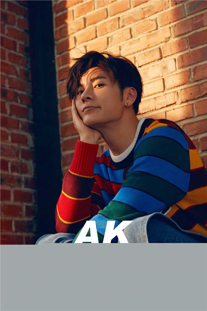 王嘉(Jevon Wang)AK街拍素颜照壁纸