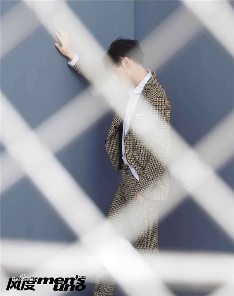 王嘉(Jevon Wang)风度men's uno素颜照壁纸