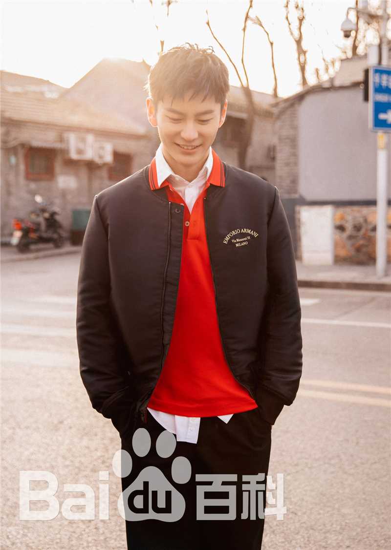 王嘉(Jevon Wang)2019新年贺岁片性感图片图集