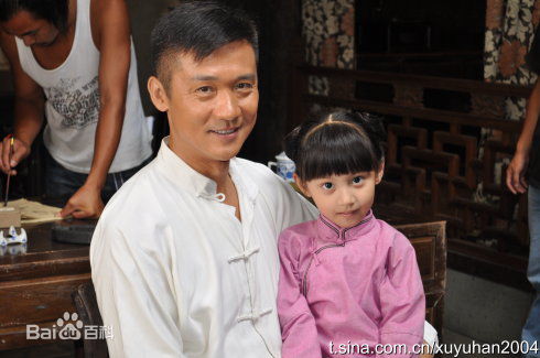 黄志忠2009年《红槐花》最优质剧照