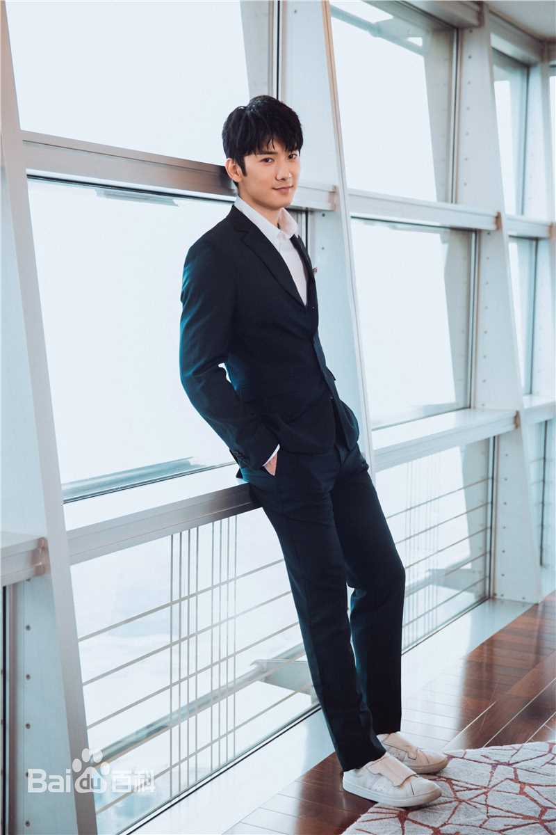 刘芮麟(Wayne)最新壁纸