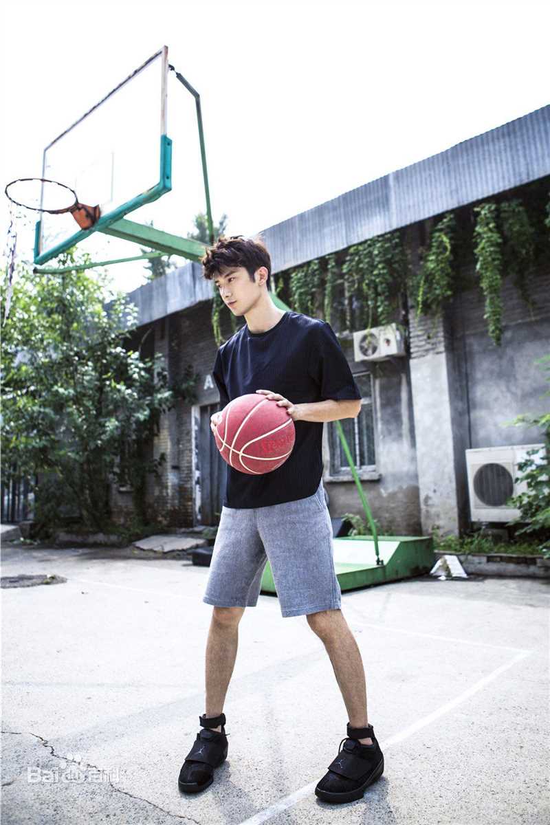 刘芮麟(Wayne)篮球