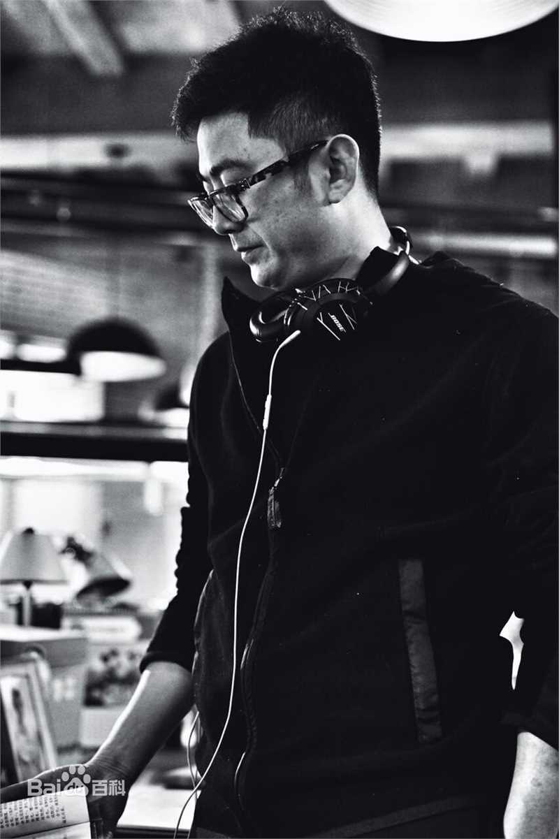 高清陈畅(Chen Chang)在《复合》工作照中的图集