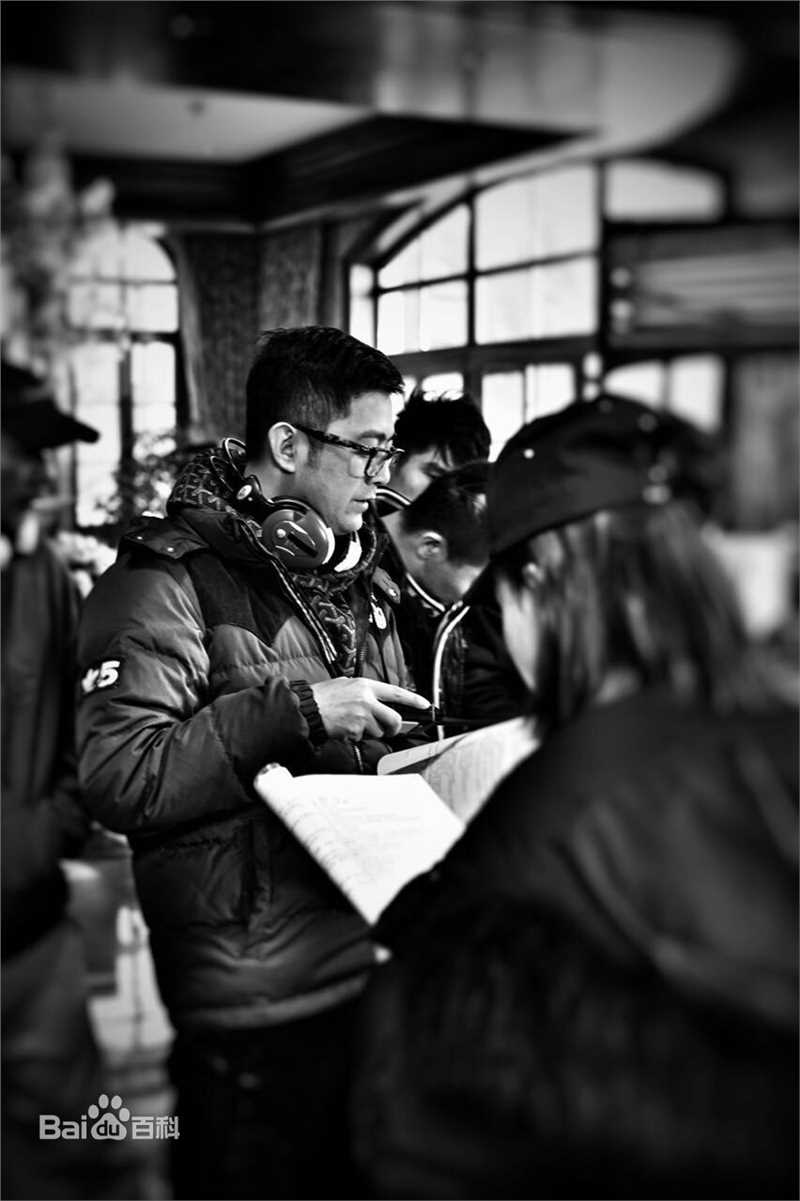 高清陈畅(Chen Chang)在《复合》工作照中的图集