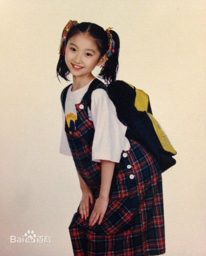 景甜(Jing Tian)童年照片生活照相册