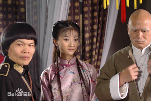 景甜(Jing Tian)出演《狂蟒惊魂》剧照