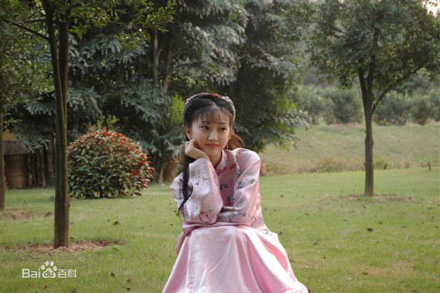 景甜(Jing Tian)出演《狂蟒惊魂》剧照