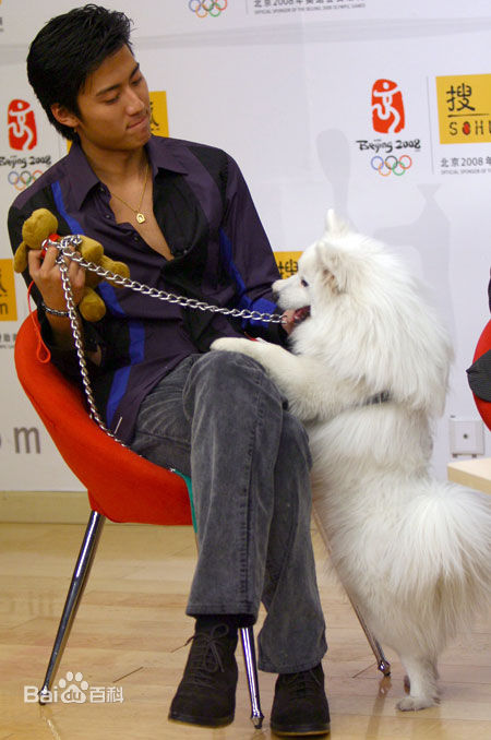 戚迹(Miracle)2009年携爱犬做客搜狐前后照片