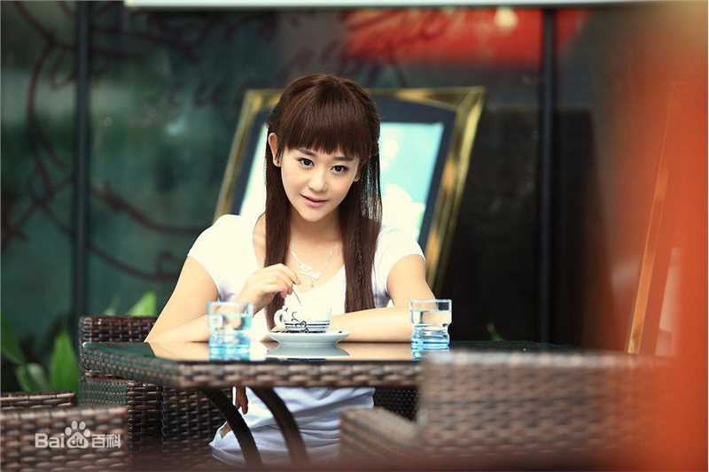 海陆（饰演文馨）《因为爱情有多美》剧照