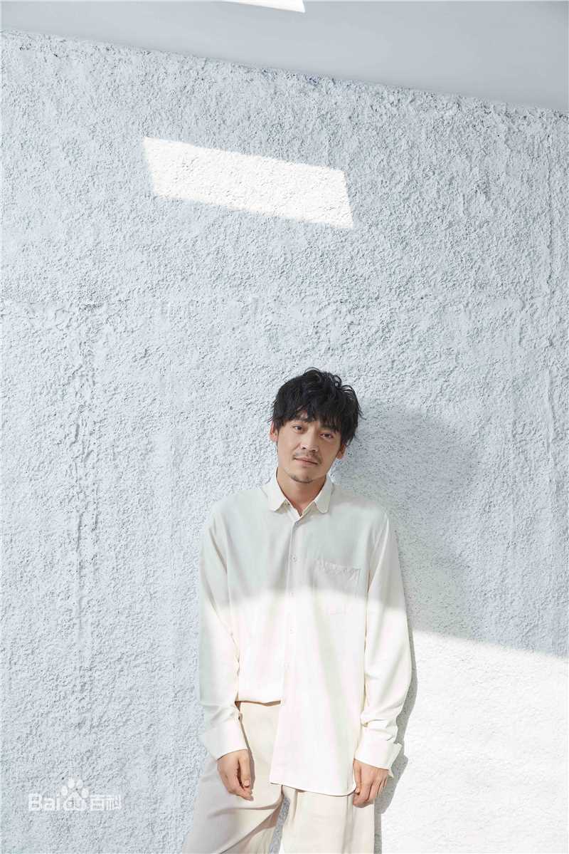 王紫逸(Leo)白色系