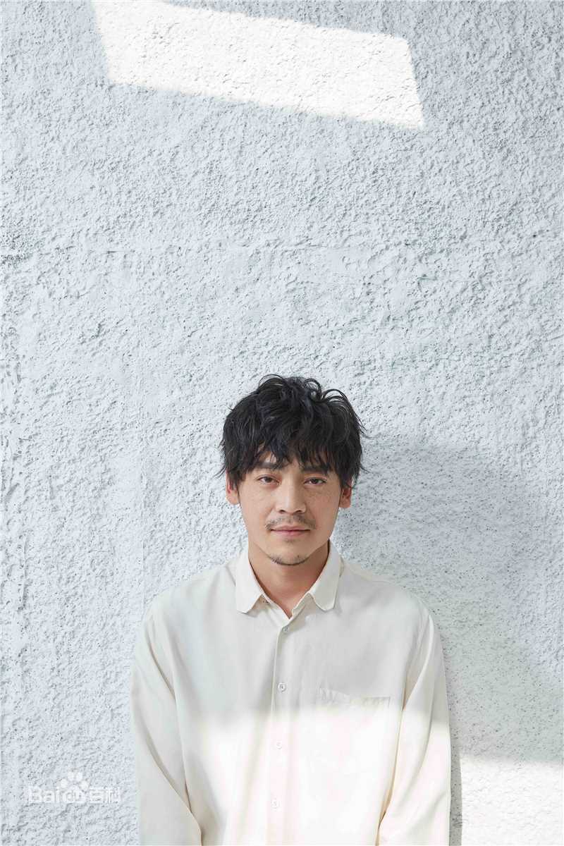 王紫逸(Leo)白色系