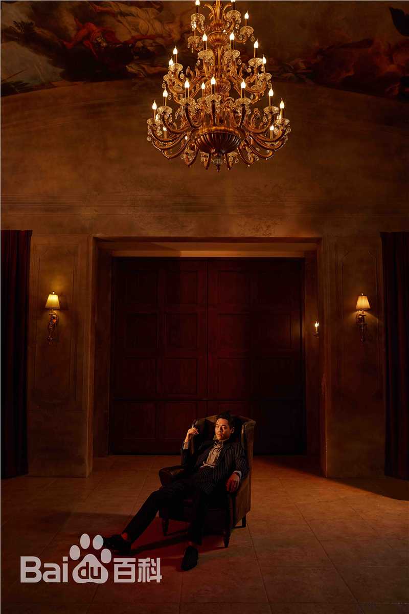 王紫逸(Leo)精选黑色西装图册