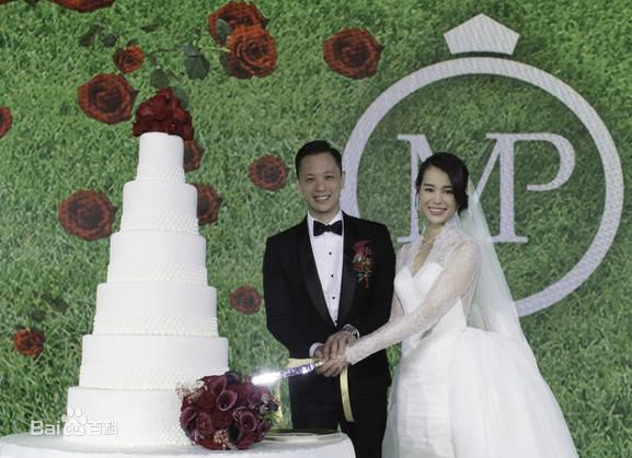 胡杏儿(Myolie Wu)婚礼图片图册