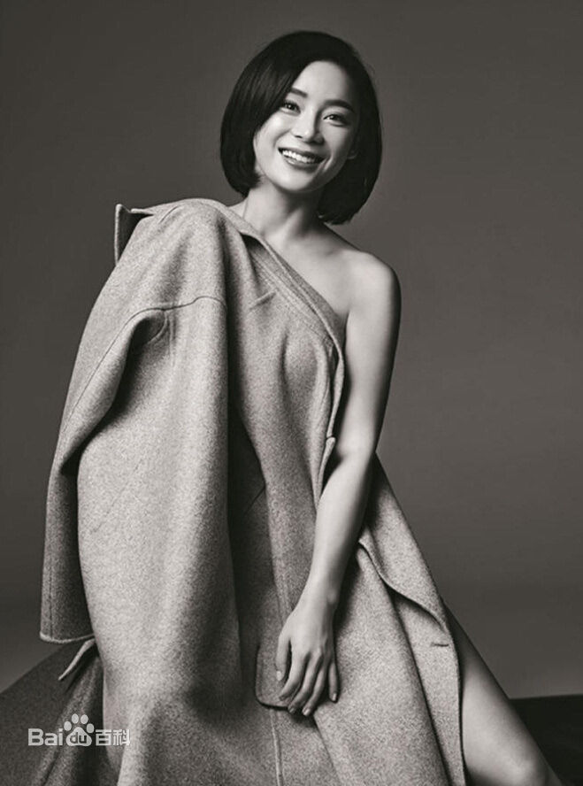 最全袁姗姗(Mabel Yuan)在《时尚健康》中的壁纸