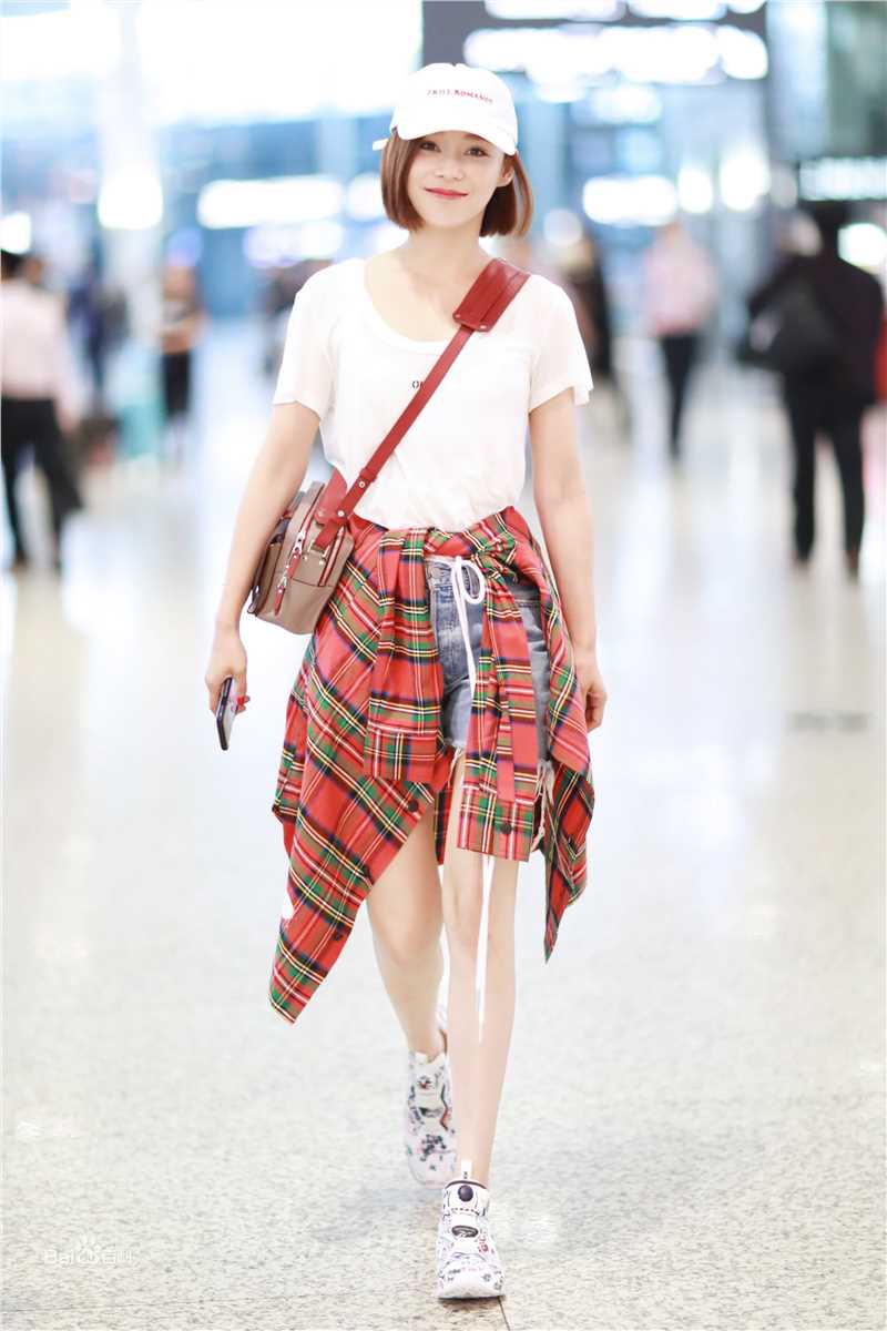 袁姗姗(Mabel Yuan)机场look前后照片