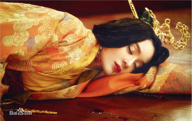 最新袁姗姗(Mabel Yuan)在《云巅之上》饰简兮中的壁纸