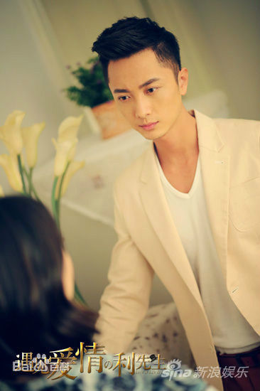 贾景晖(Marc)遇见爱情的利先生素颜照壁纸