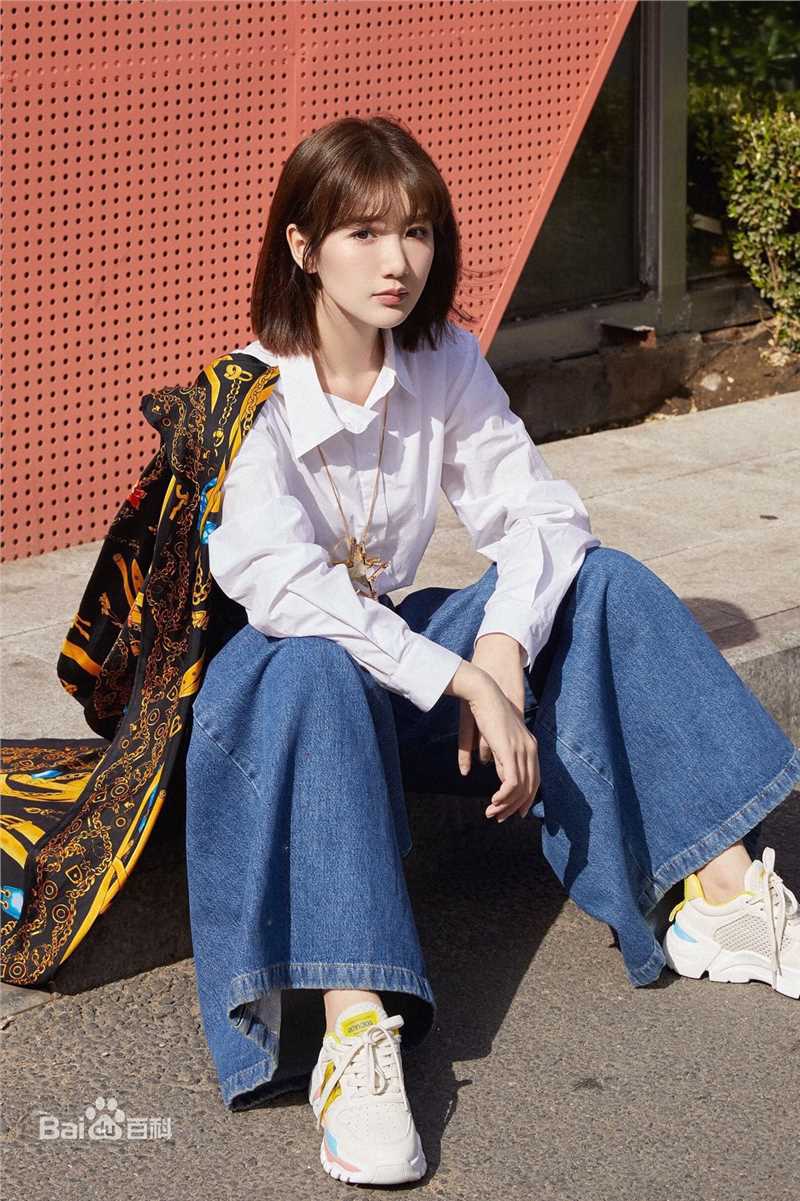 毛晓彤(Rachel Momo)街拍前后照片