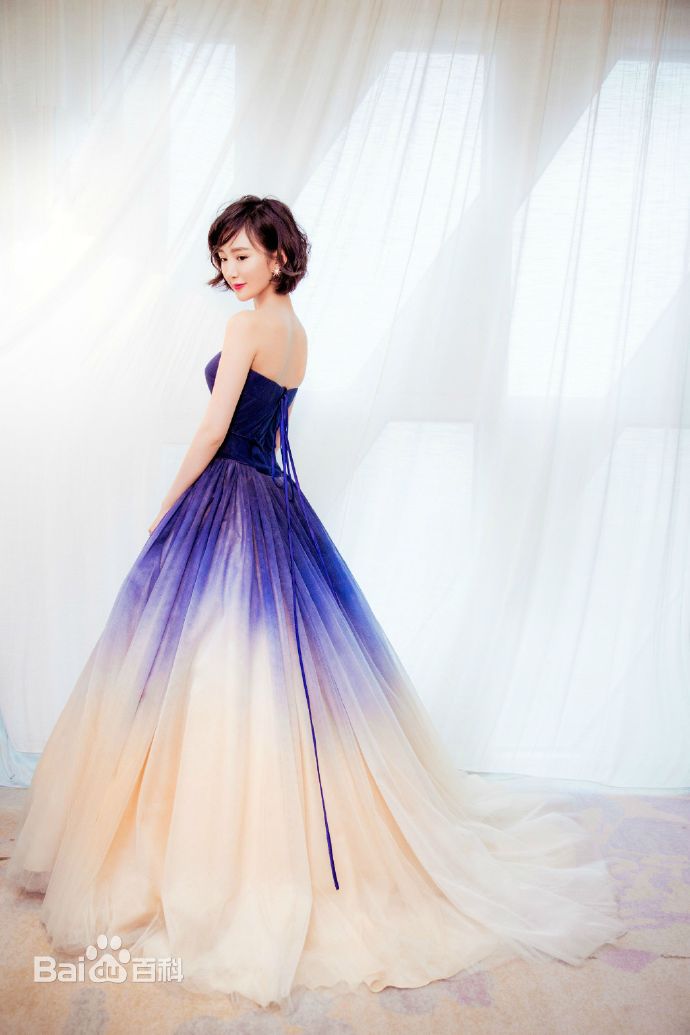 毛晓彤(Rachel Momo)国剧盛典前后照片