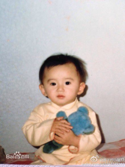 江铠同(Kiton)小时候照片图片图集