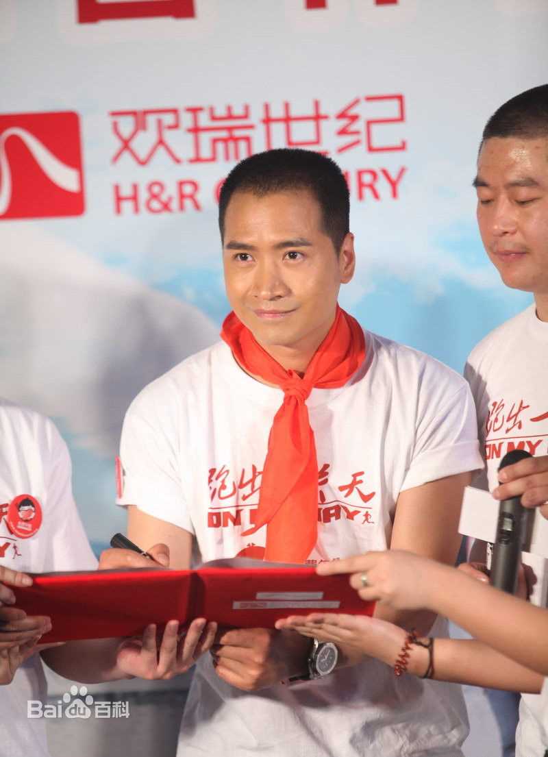 何晟铭(Michael)免费午餐公益活动前后照片