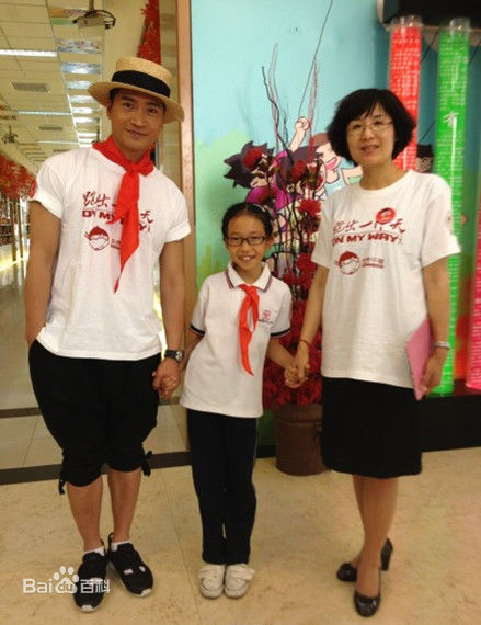 何晟铭(Michael)免费午餐公益活动前后照片