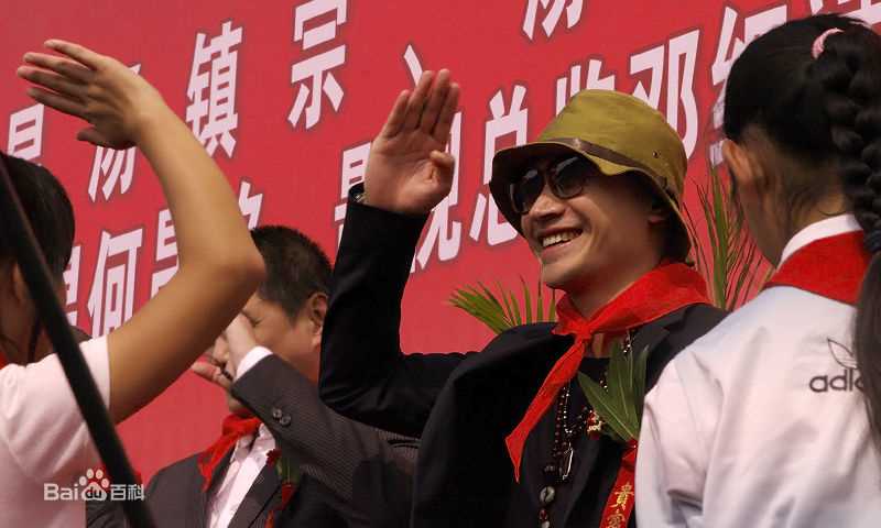 何晟铭(Michael)江西助学捐助前后照片