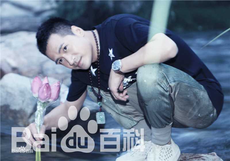 何晟铭(Michael)荷花节素颜照壁纸