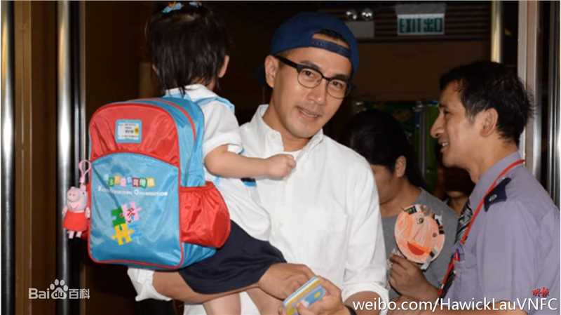 刘恺威(Hawick Lau，Lau Hoi Wai)和女儿小糯米性感图片图集