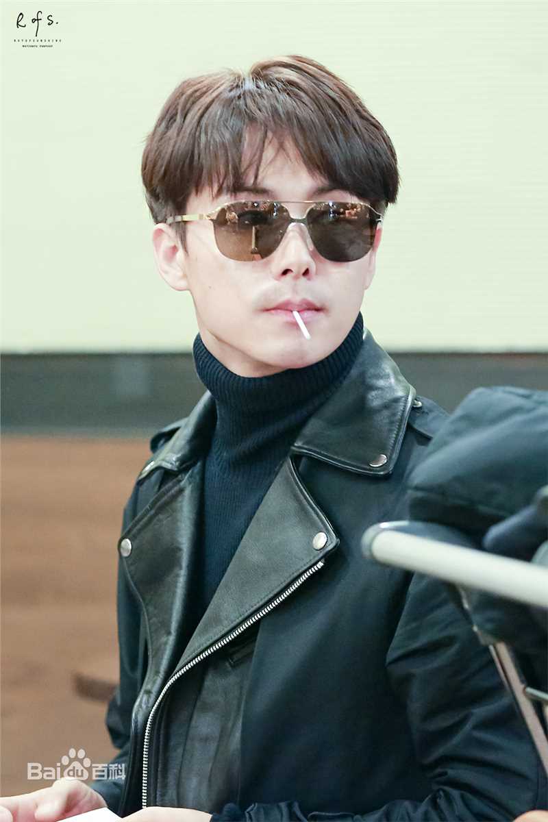 马天宇(Ray Ma)机场照3性感图片图集