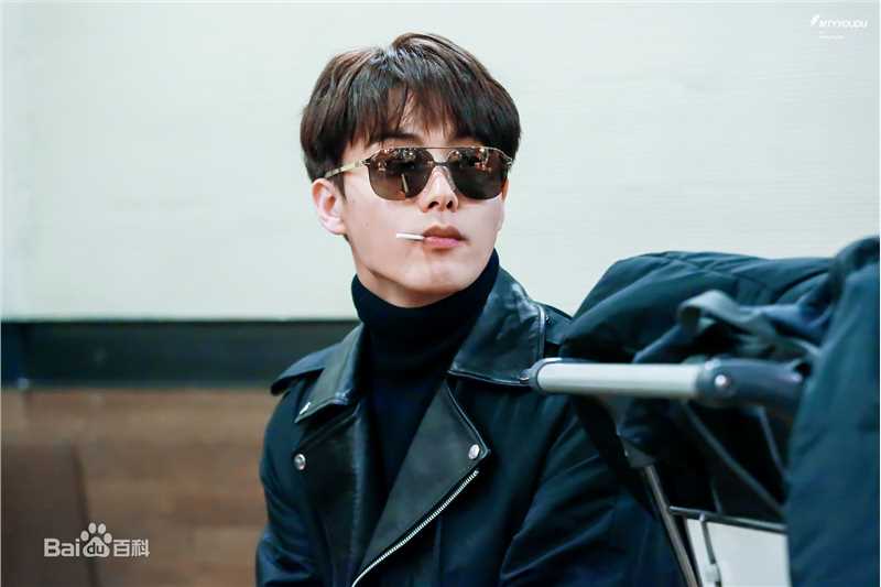 马天宇(Ray Ma)机场照3性感图片图集