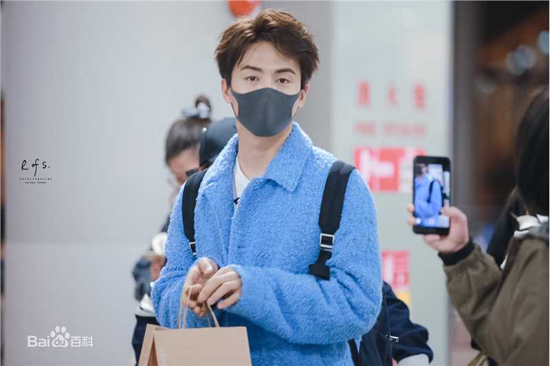 马天宇(Ray Ma)机场照3性感图片图集