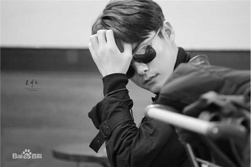 马天宇(Ray Ma)机场图生活照相册