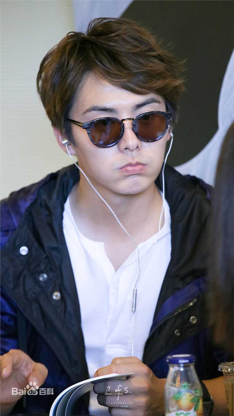 马天宇(Ray Ma)机场图生活照相册