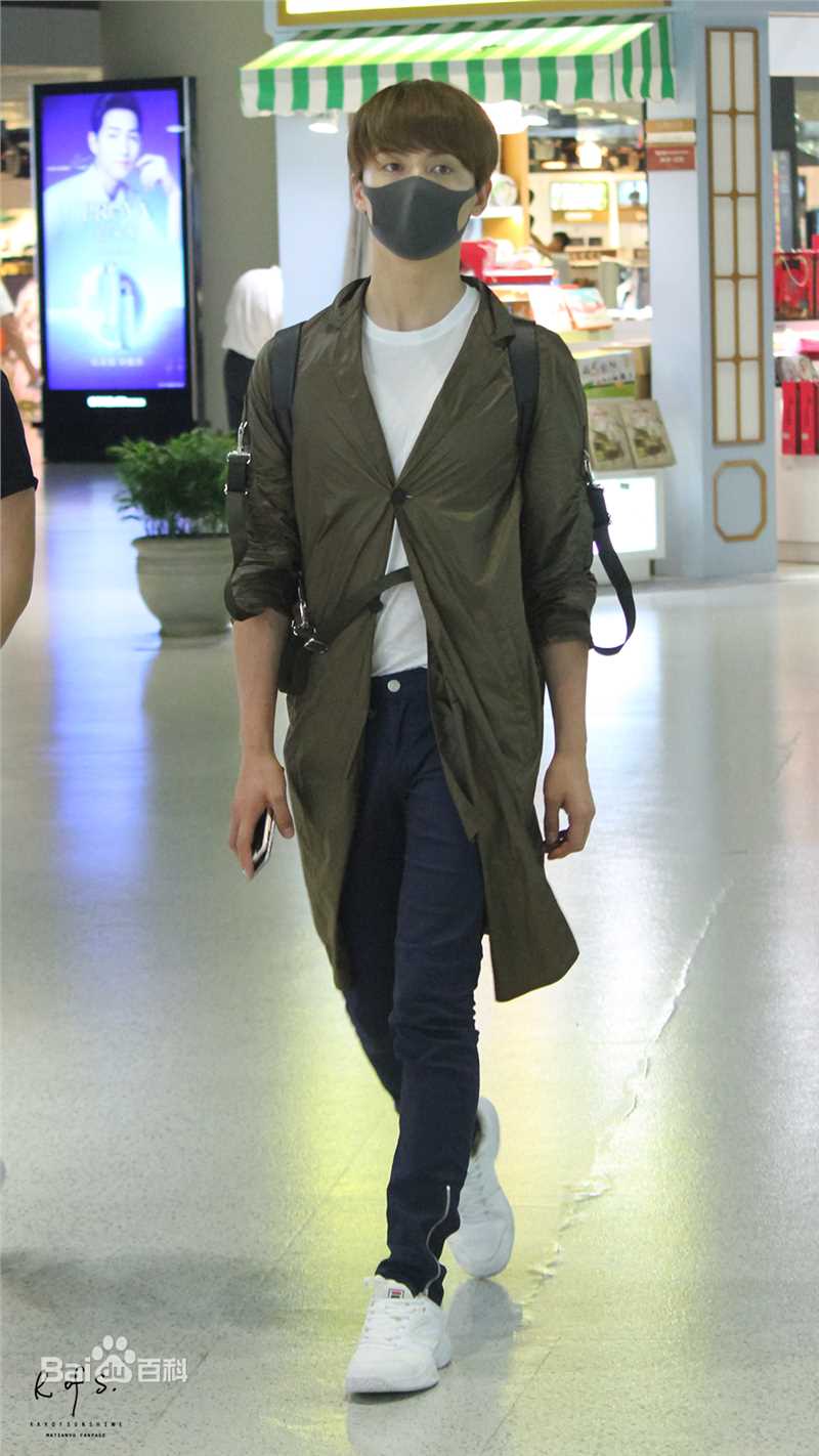 马天宇(Ray Ma)机场图生活照相册