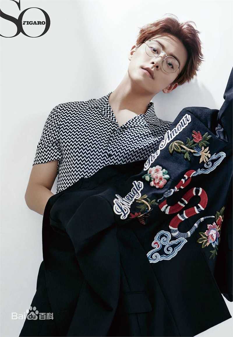 最新马天宇(Ray Ma)在《精品购物指南》中的图集