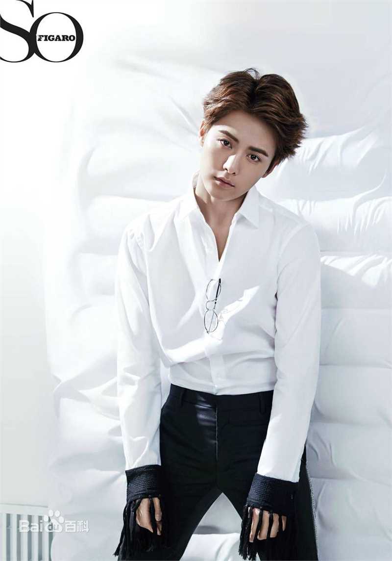 最新马天宇(Ray Ma)在《精品购物指南》中的图集