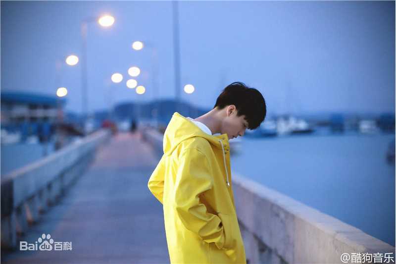 最新马天宇(Ray Ma)在EP《手花》中的图集