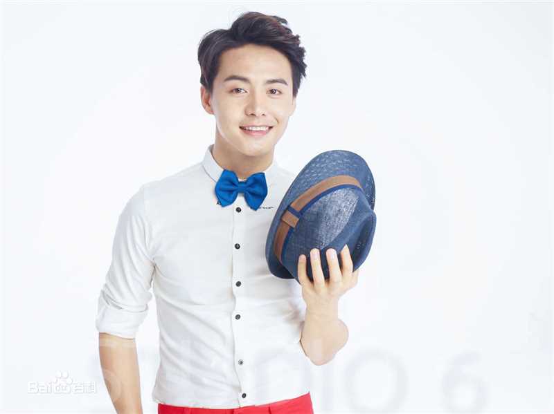 马天宇(Ray Ma)回头客辣大叔烤薯片代言前后照片