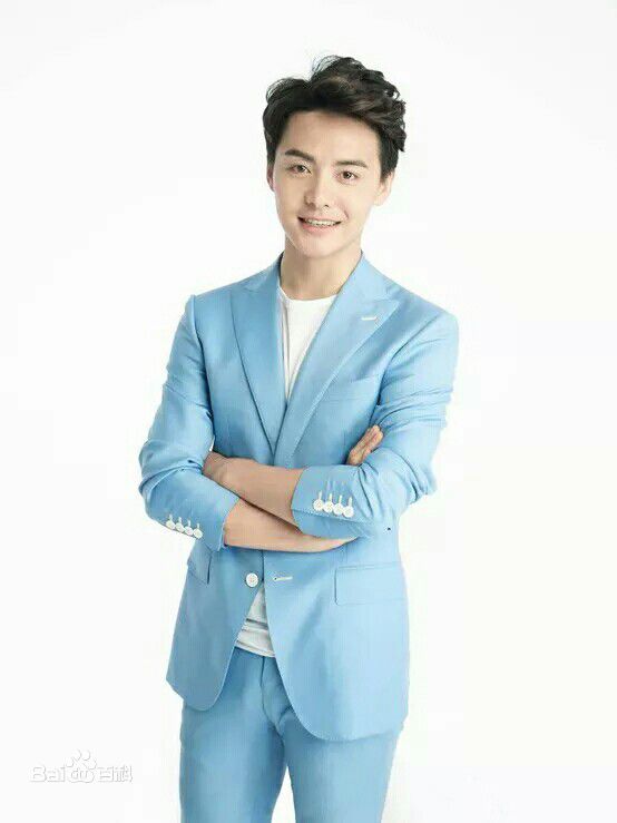 马天宇(Ray Ma)回头客辣大叔烤薯片代言前后照片