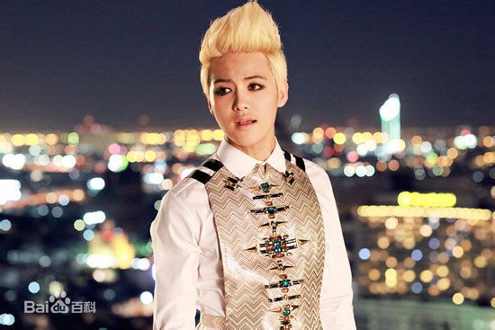 高清马天宇(Ray Ma)在专辑《世界之外》中的图册