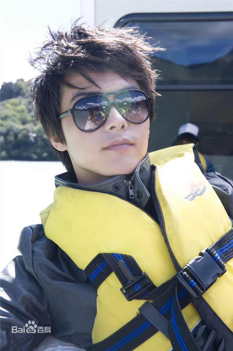 马天宇(Ray Ma)的个人图册壁纸壁纸