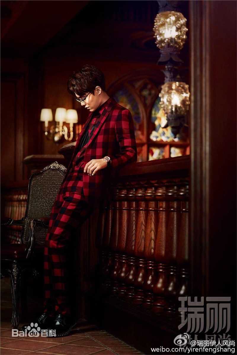 高清马天宇(Ray Ma)在《瑞丽伊人风尚》中的图集