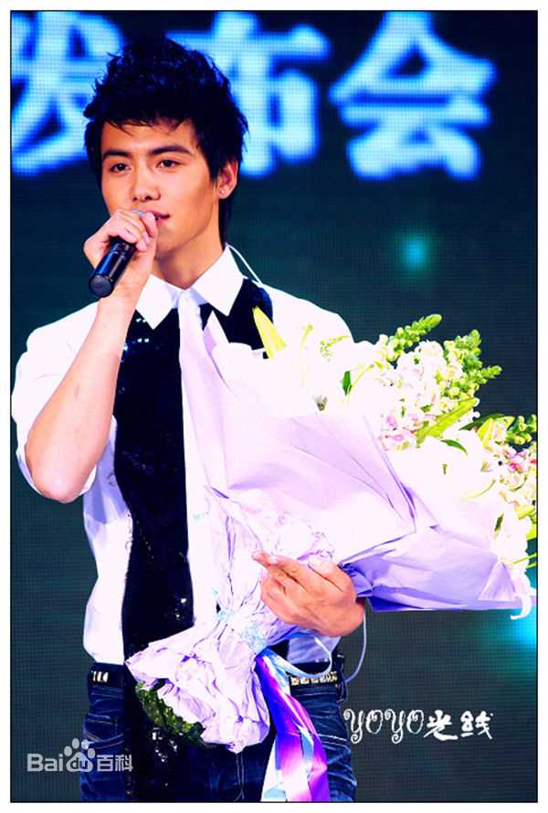 最全马天宇(Ray Ma)在专辑《自言自宇》中的壁纸